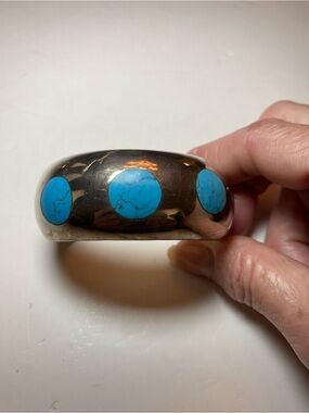 Vintage Mexican dome sterling silver cuff bracelet three inlaid round turquoise